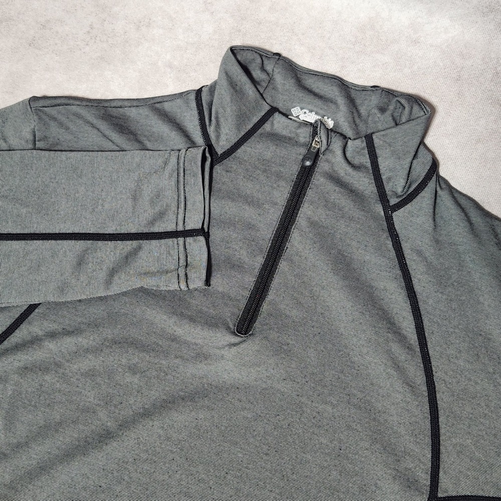 Columbia Titanium Womens Gray Black Stripe Omni-Dry 1/4 Zip Pullover sz L TL6890